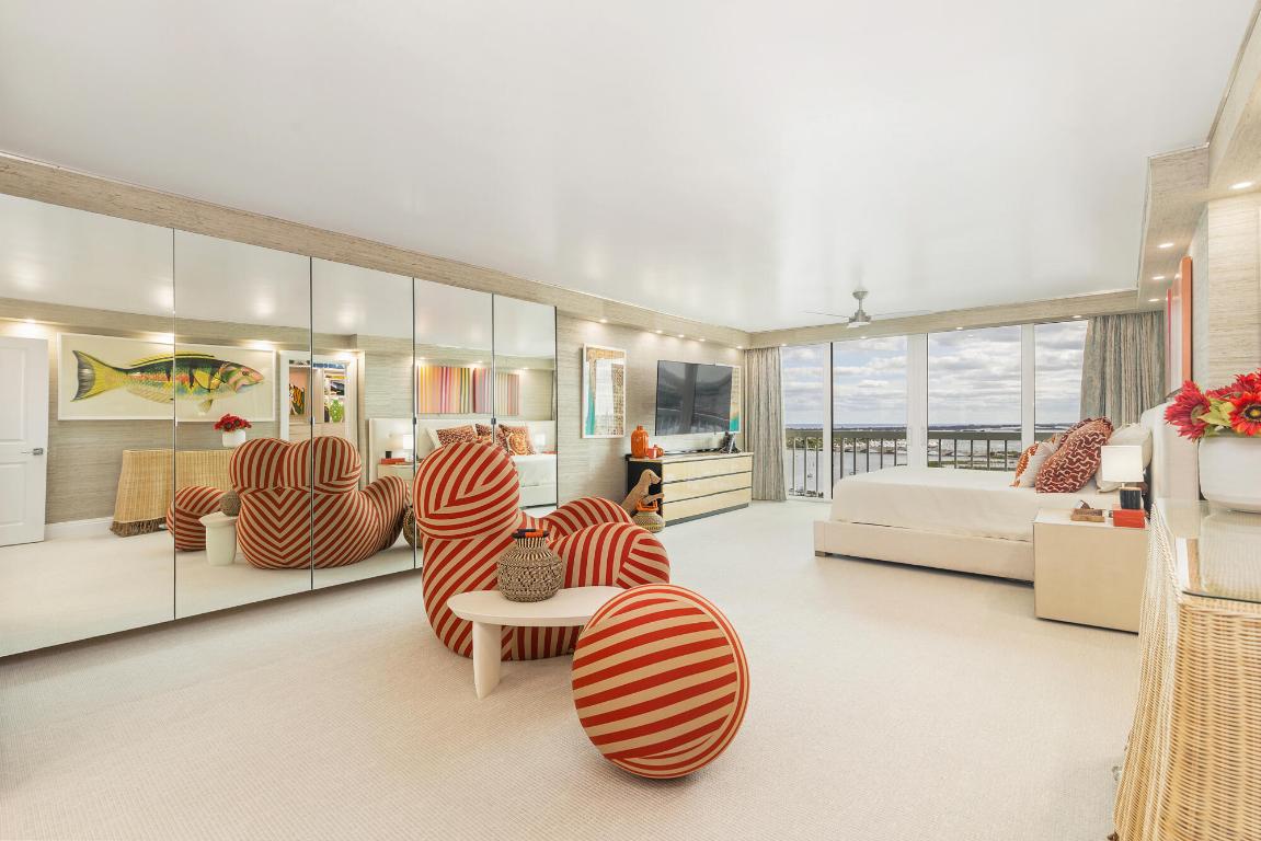 WATERVIEW TOWERS COND DECL FILED 8-20-81 - Residential