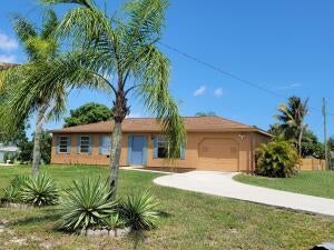 311 SW Virden Court