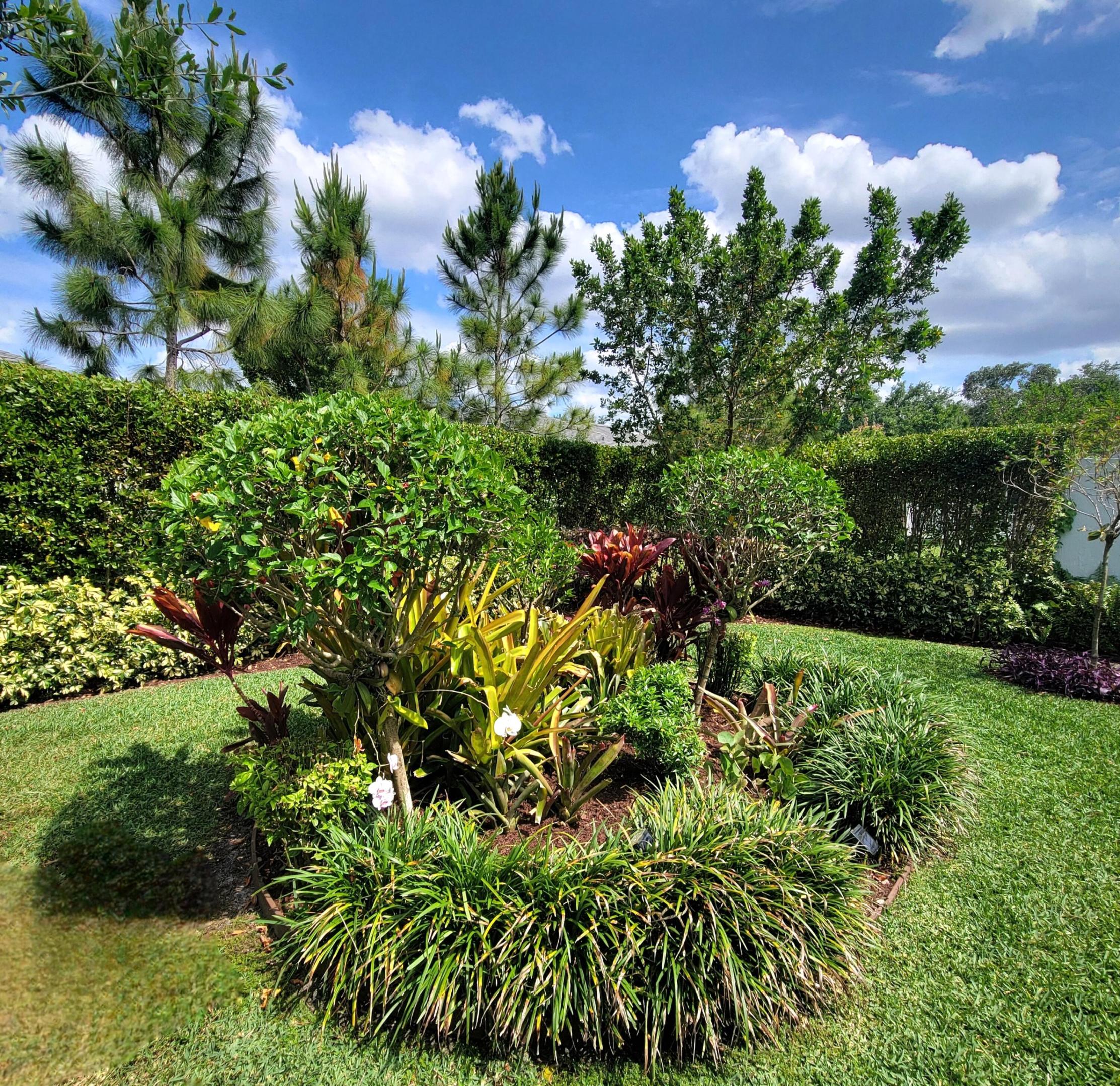 WINDSONG ESTATES - Residential