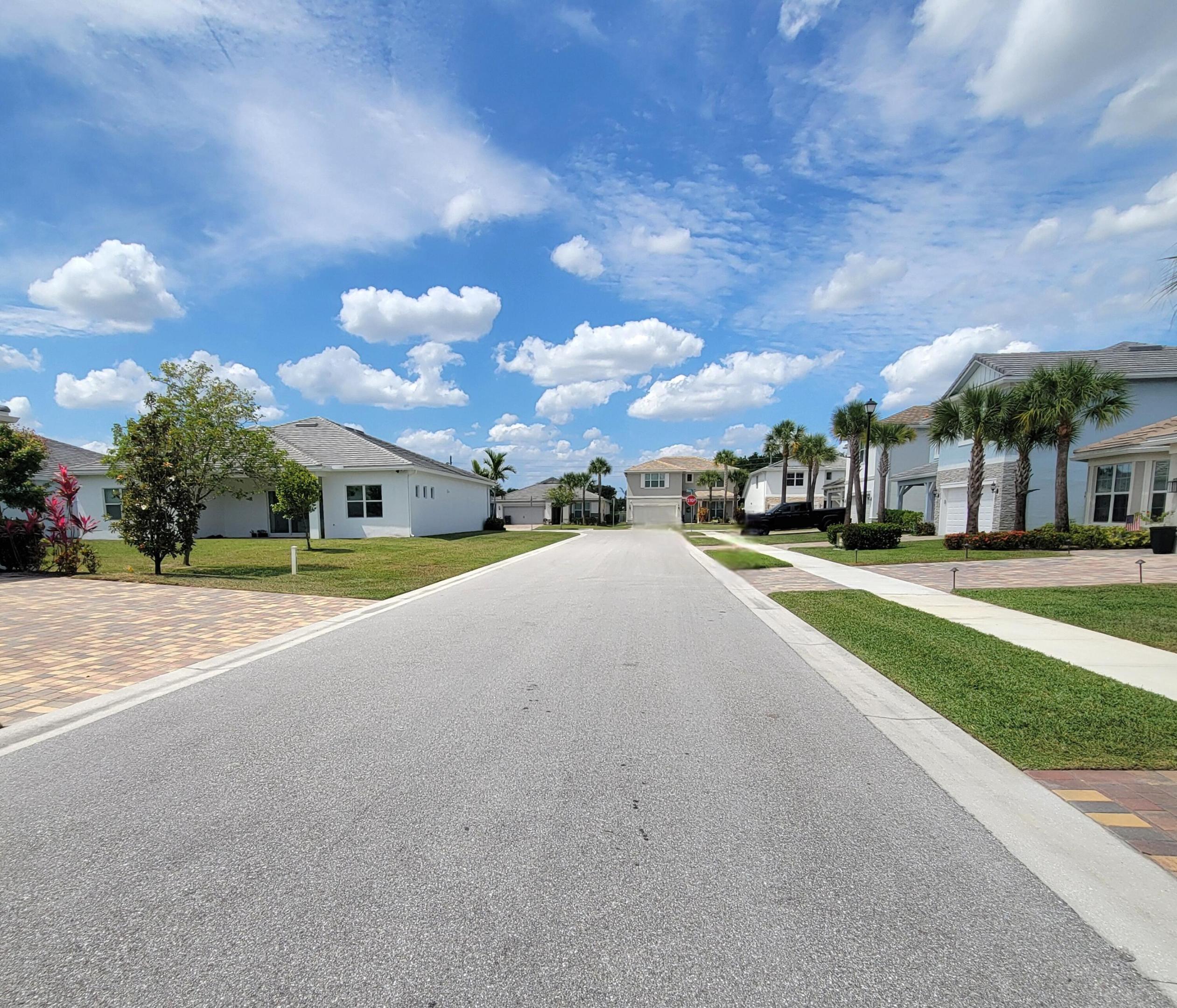 WINDSONG ESTATES - Residential