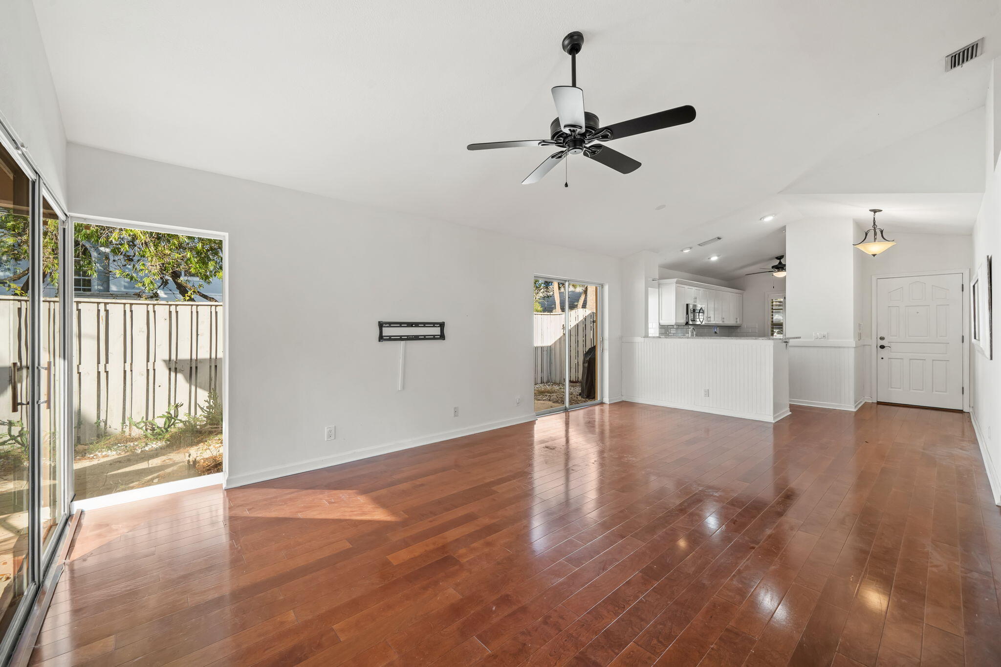 BRISTOL CLUB AT PGA NATL - Residential