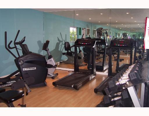 VILLAGE PARK AT OAKLAND CONDO - Residential Lease