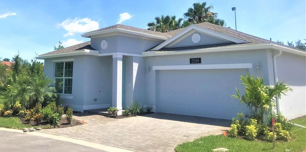 Photo of 2589 Bella Vista Circle, Vero Beach, FL 32966 (MLS # R10971443)