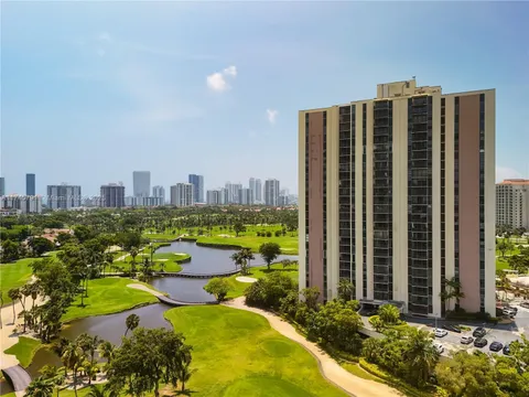 20379 W Country Club Drive Unit 1639, Aventura, FL MLS: R11063798