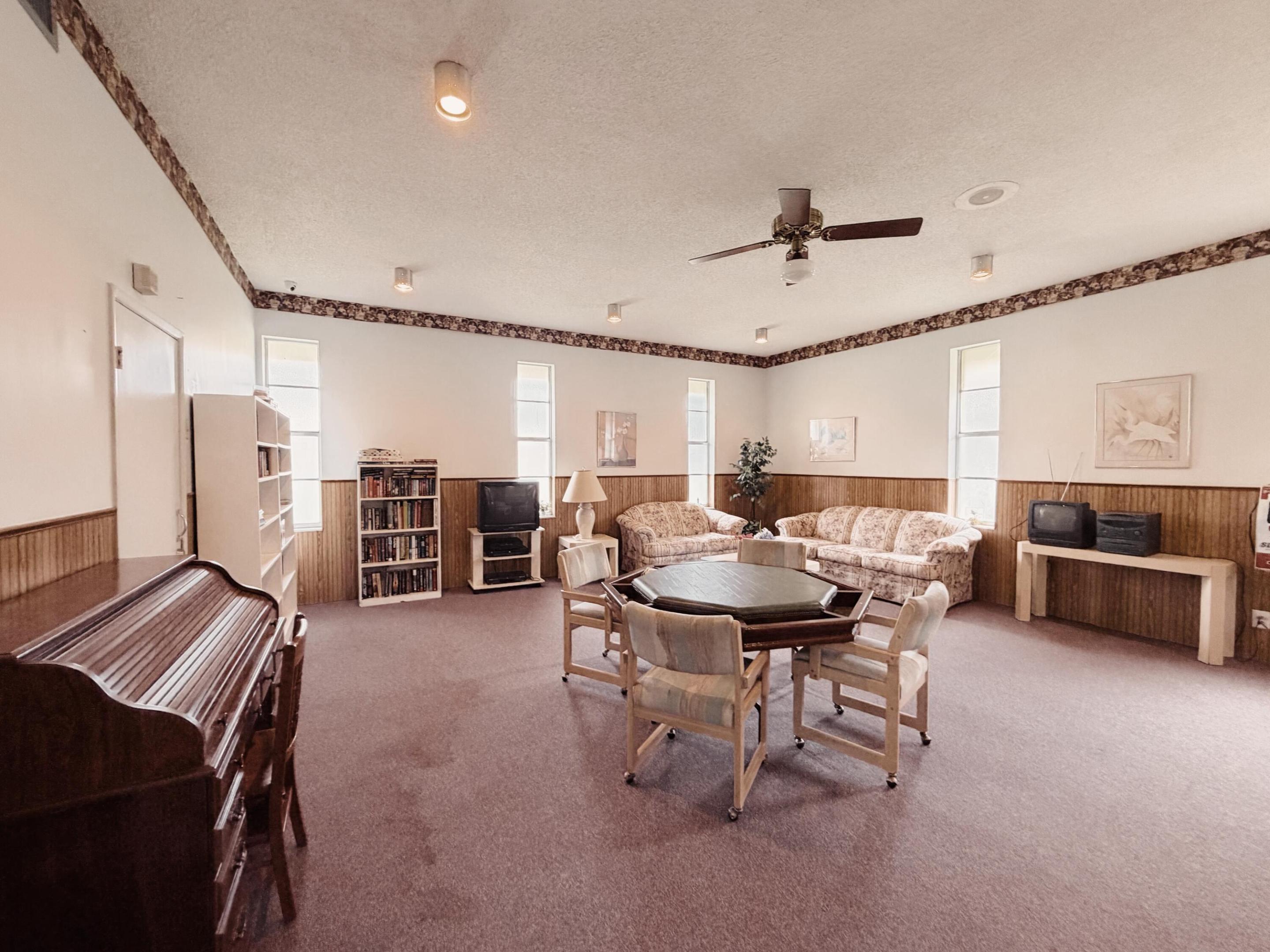 VILLAGE GREEN COVENTRY CONDO - Residential Lease