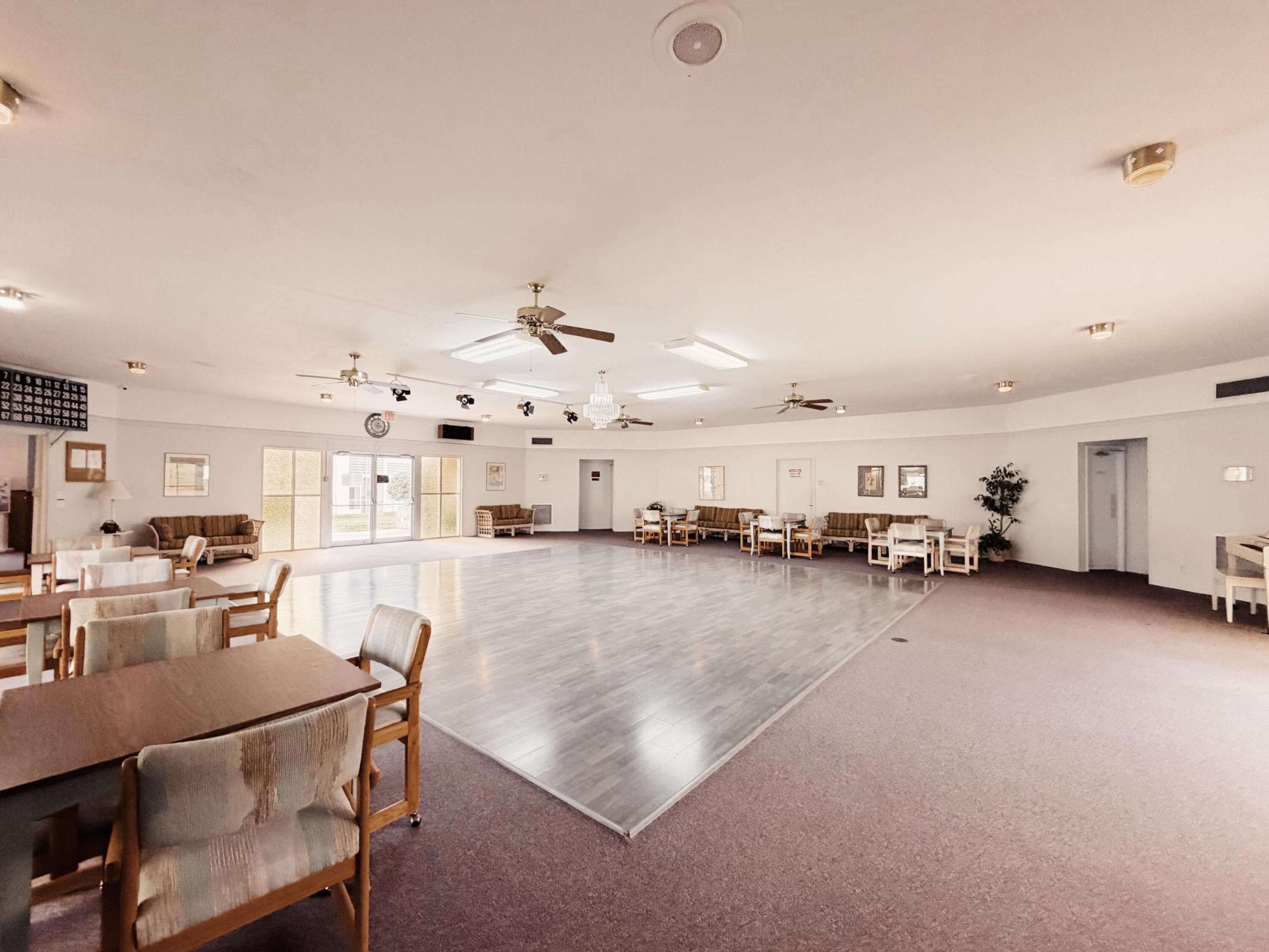 VILLAGE GREEN COVENTRY CONDO - Residential Lease