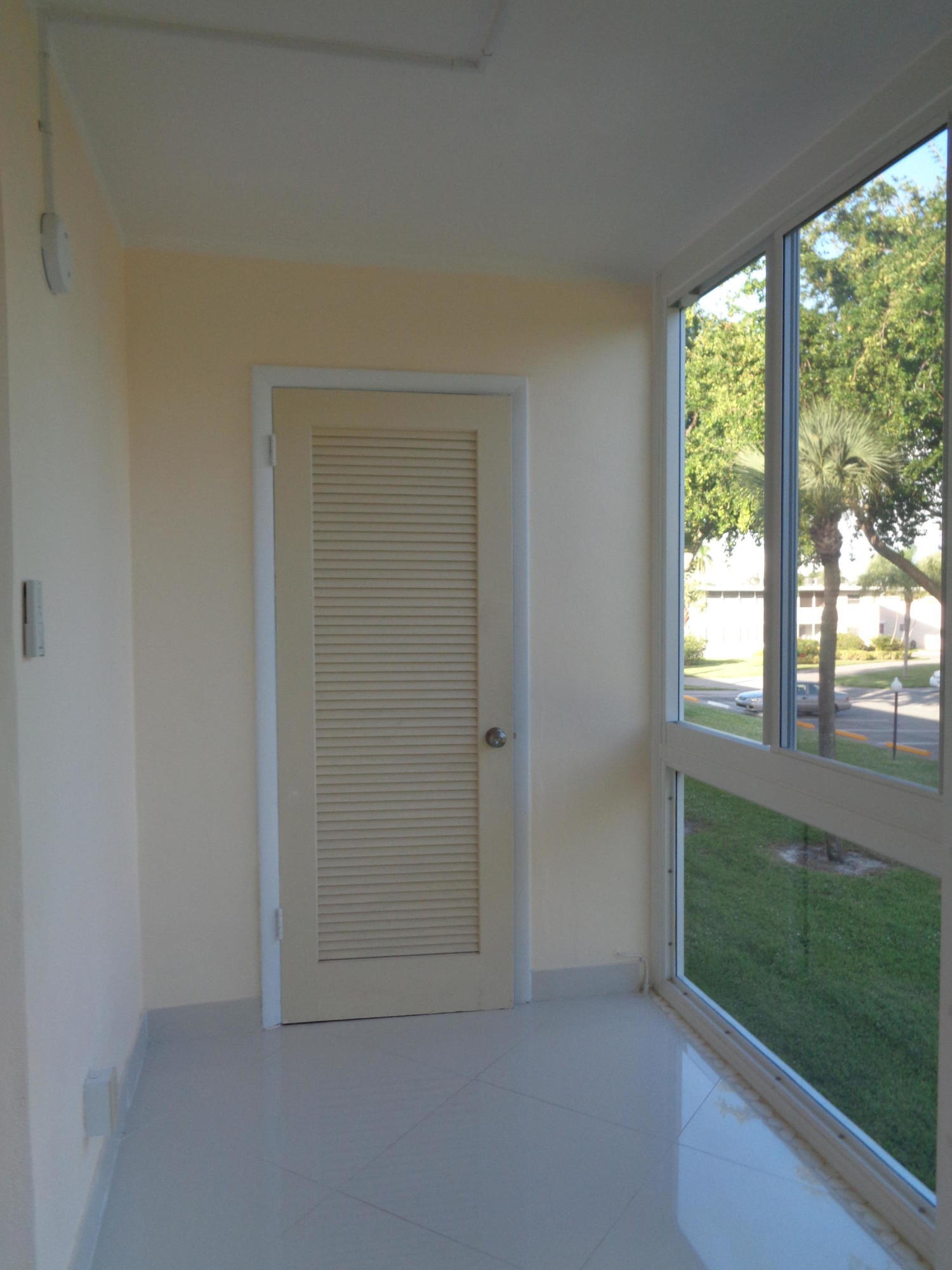 LAKE CLARKE GARDENS CONDO 19 - Residential