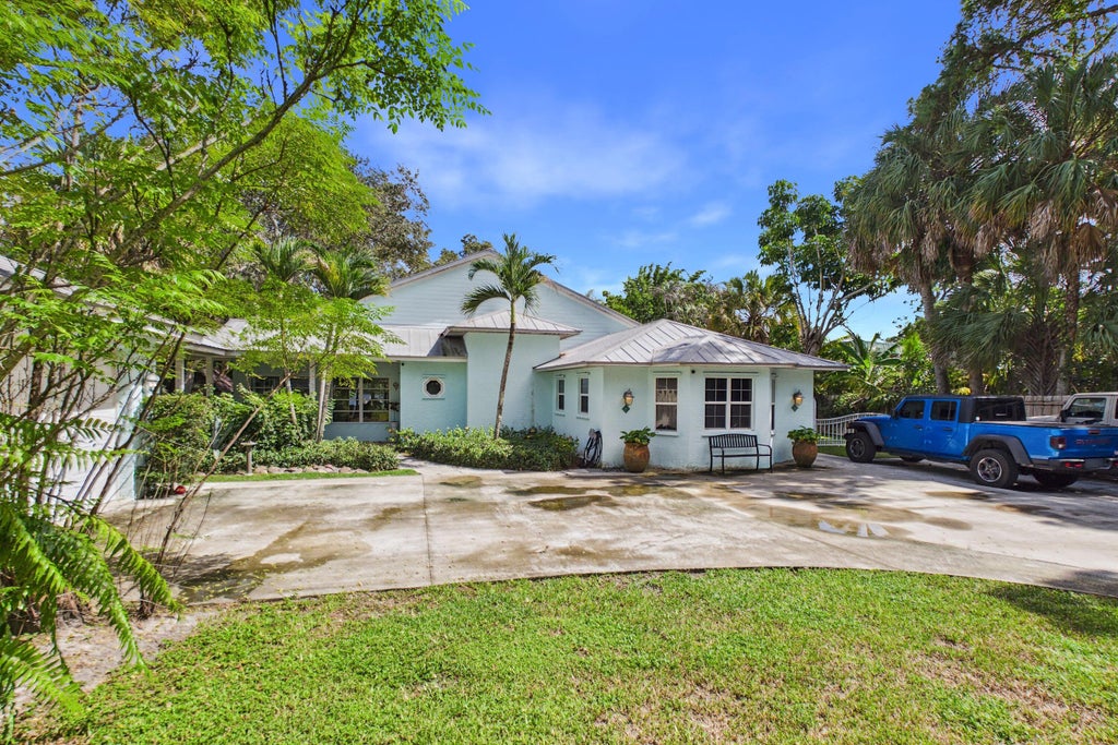 Photo of 3679 SW SAINT LUCIE SHORES Drive, Palm City, FL 34990 (MLS # B26077629)