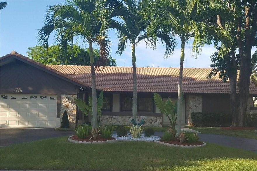 Completely Remodeled 4 bedroom/ 3 bathroom Pool home on a gorgeous lake in Cypress Run.  This home has a comfortable 3-way split floor plan with spacious rooms and bathrooms. No detail has been overlooked. This is a true move in ready property ready for a great family!Bring your pickiest buyers. It will be the last property you need to show. Easy to Show. Text or call Listing agent.