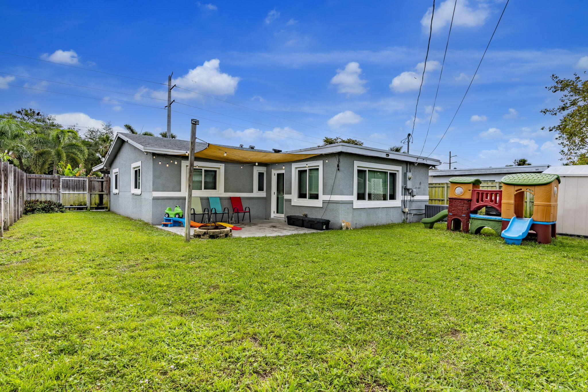 COLLEGE PARK ESTATES - Residential