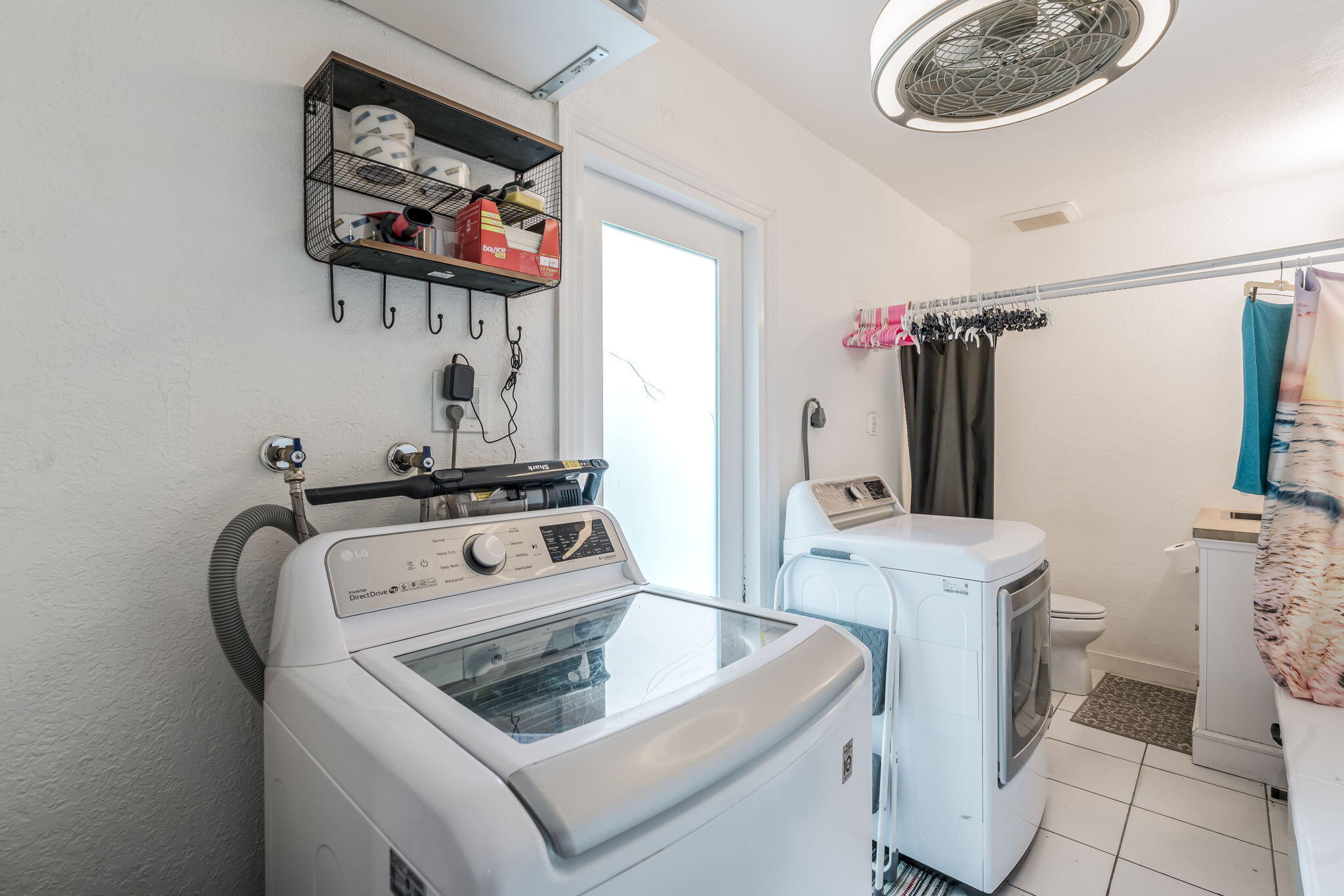 COLLEGE PARK ESTATES - Residential