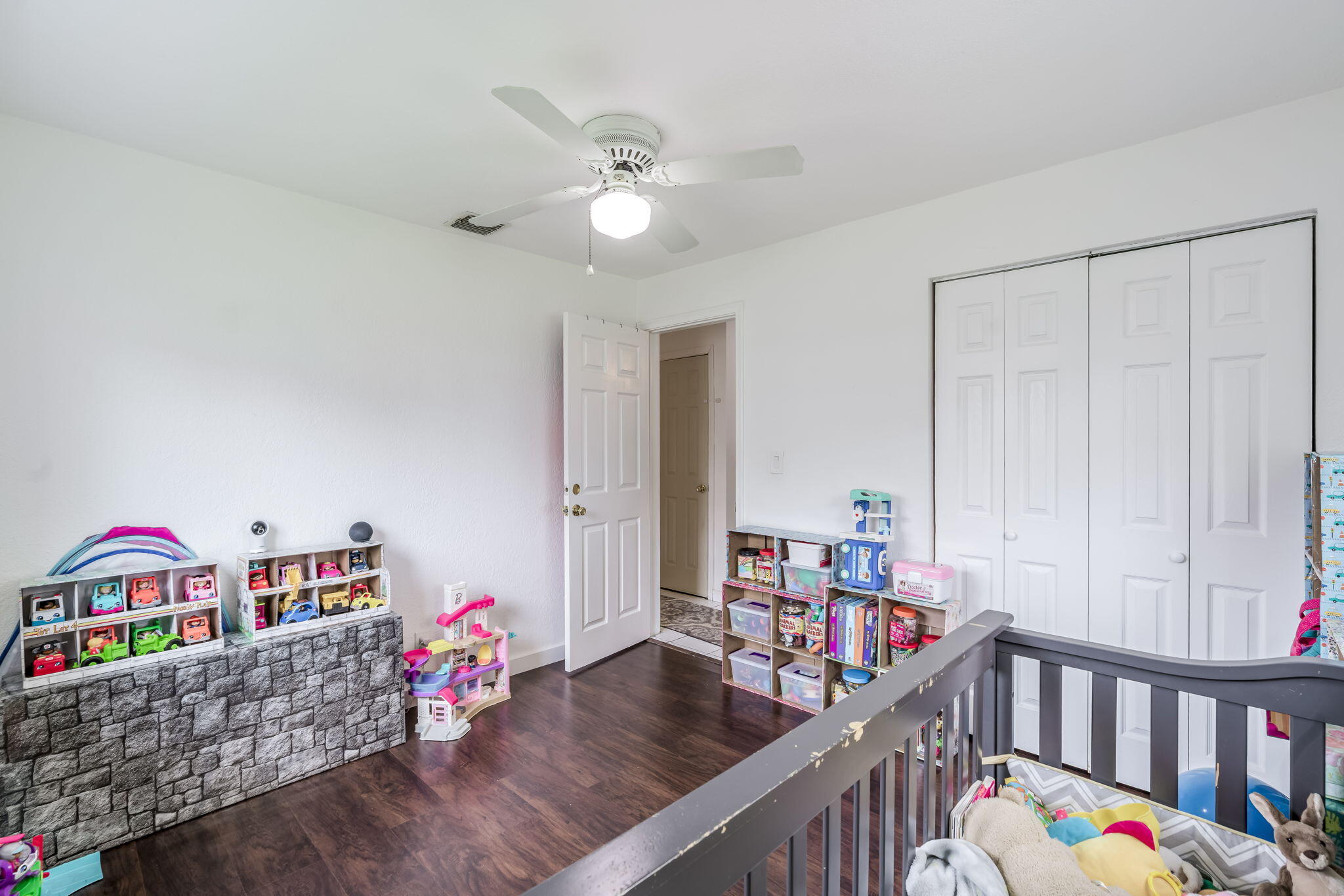 COLLEGE PARK ESTATES - Residential