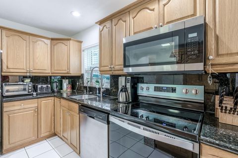 Tiny photo for 607 NW 1st Terrace, Deerfield Beach, FL 33441 (MLS # B26008961)