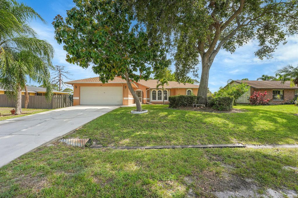 Photo of 790 SE Ablett Lane, Port Saint Lucie, FL 34984 (MLS # R11099035)