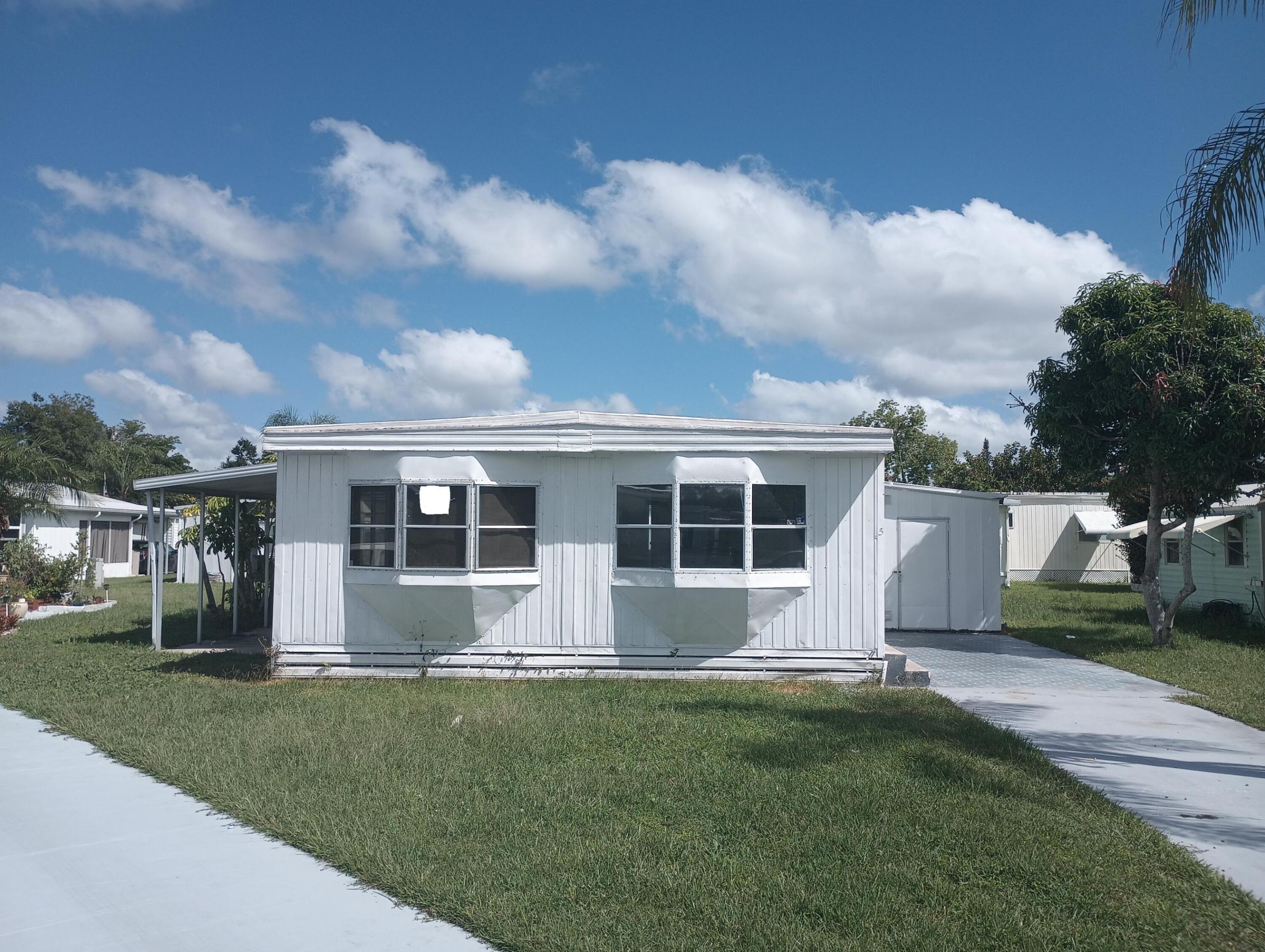 Spanish Lakes Riverfront - Residential