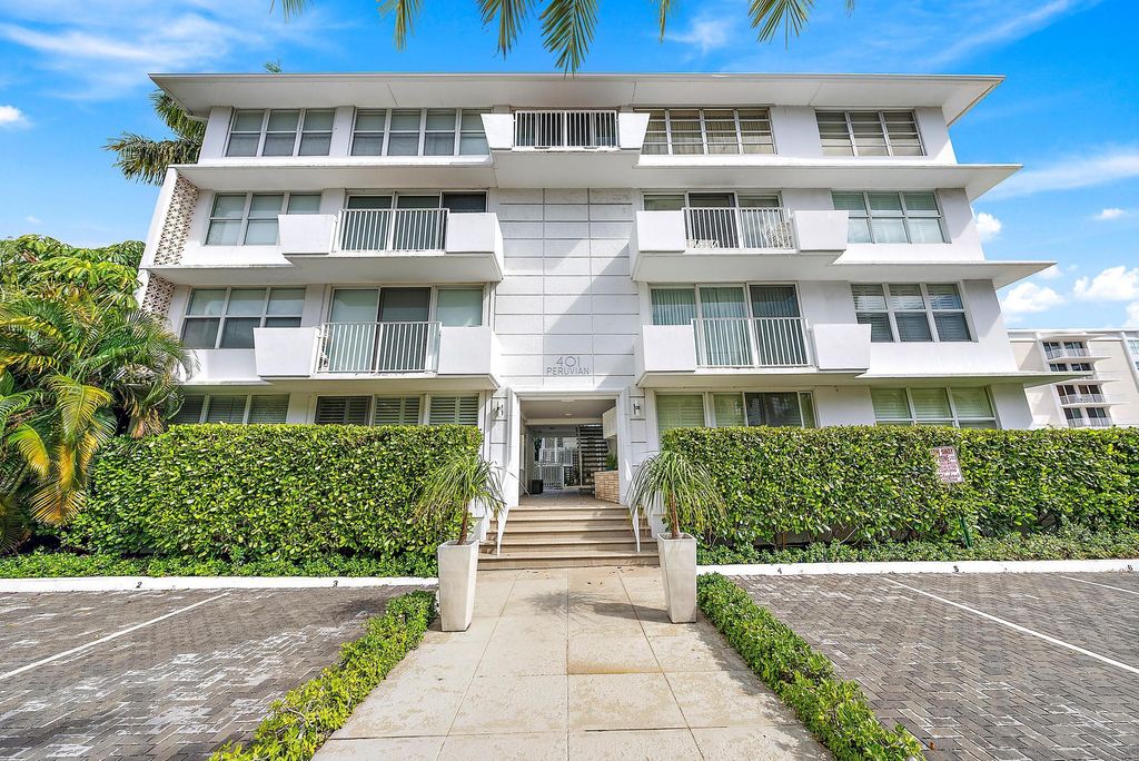 Photo of 401 Peruvian Avenue #3030, Palm Beach, FL 33480 (MLS # R11024159)