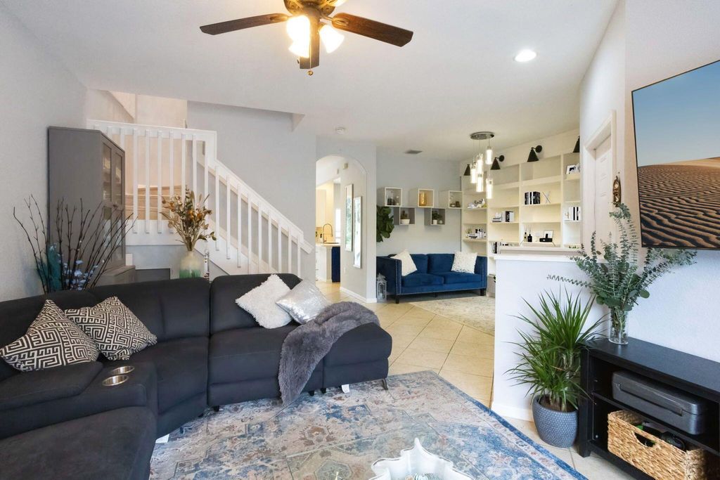 Photo of 170 Lake Monterey Circle, Boynton Beach, FL 33426 (MLS # R10987278)