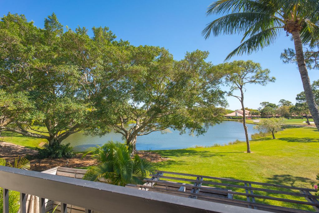 Photo of 1314 13th Terrace, Palm Beach Gardens, FL 33418 (MLS # R10968932)