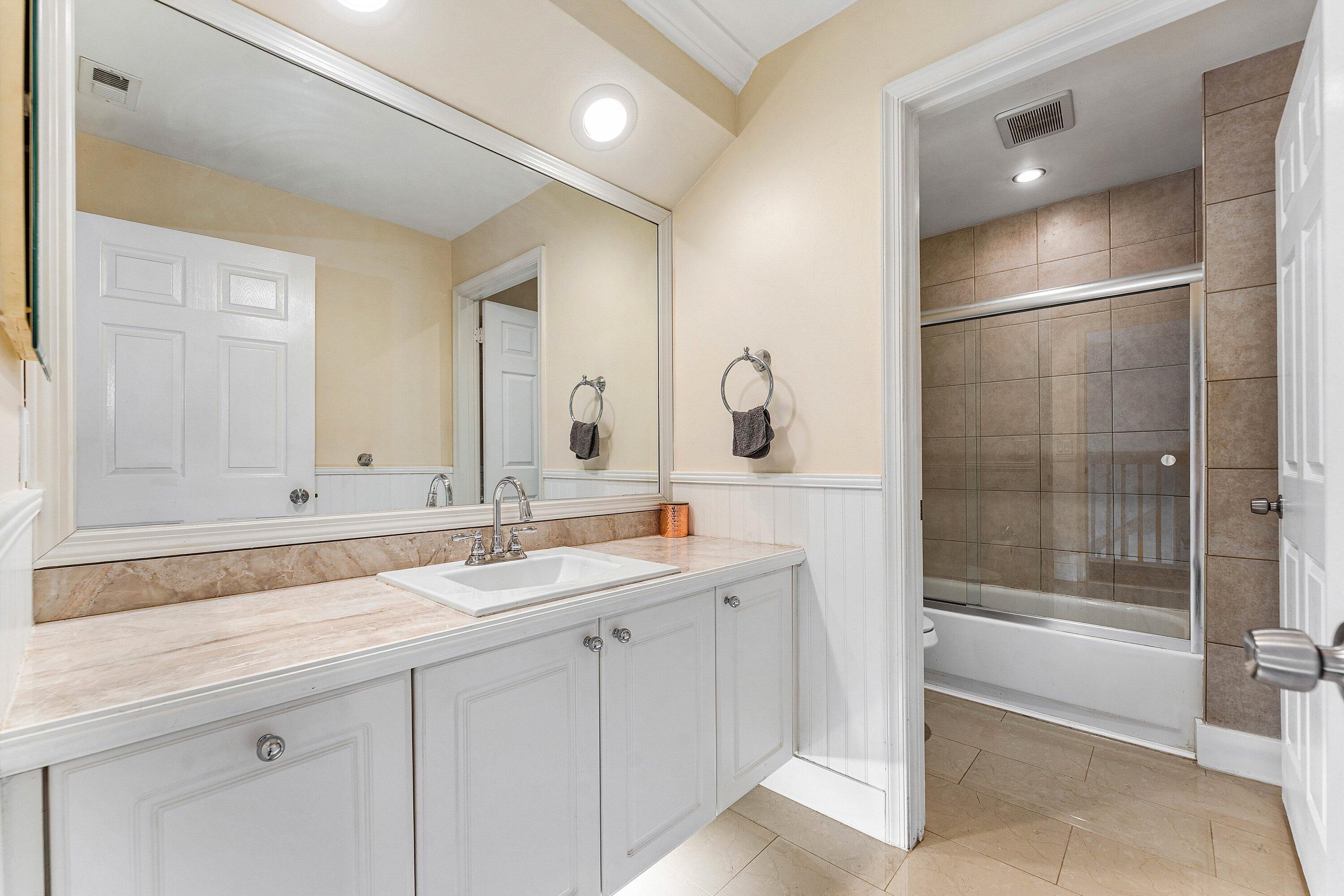 BOCA CHASE 9A - Residential