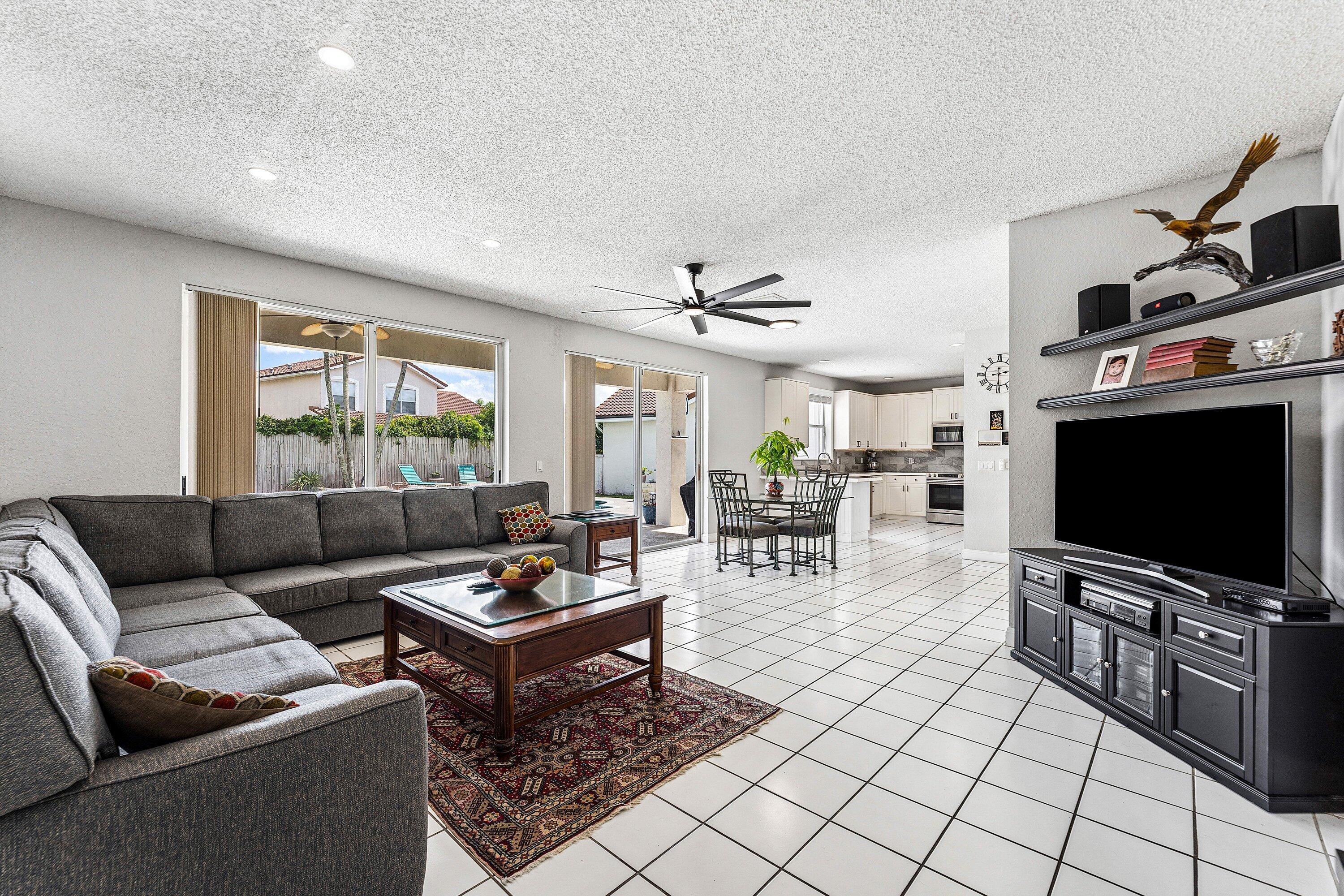 BOCA CHASE 9A - Residential
