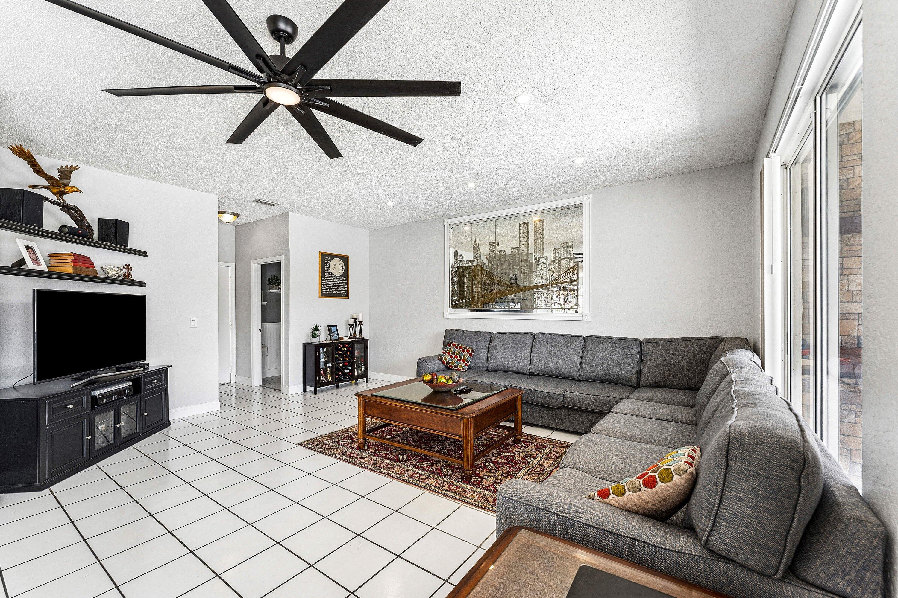 BOCA CHASE 9A - Residential
