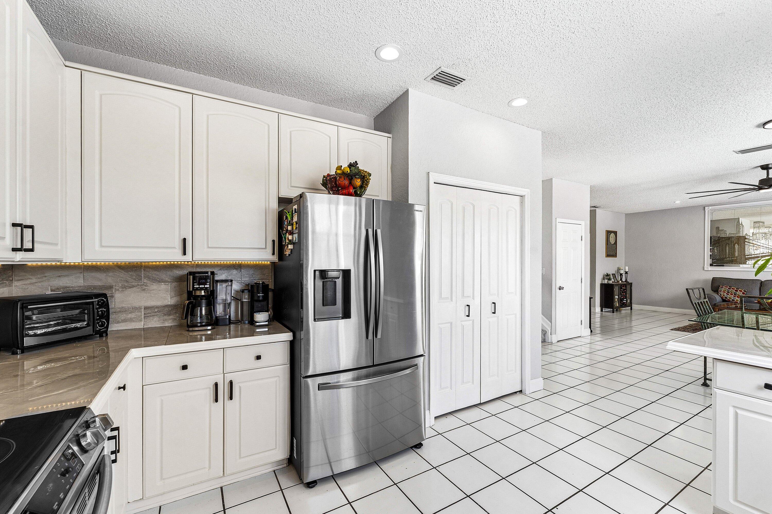 BOCA CHASE 9A - Residential