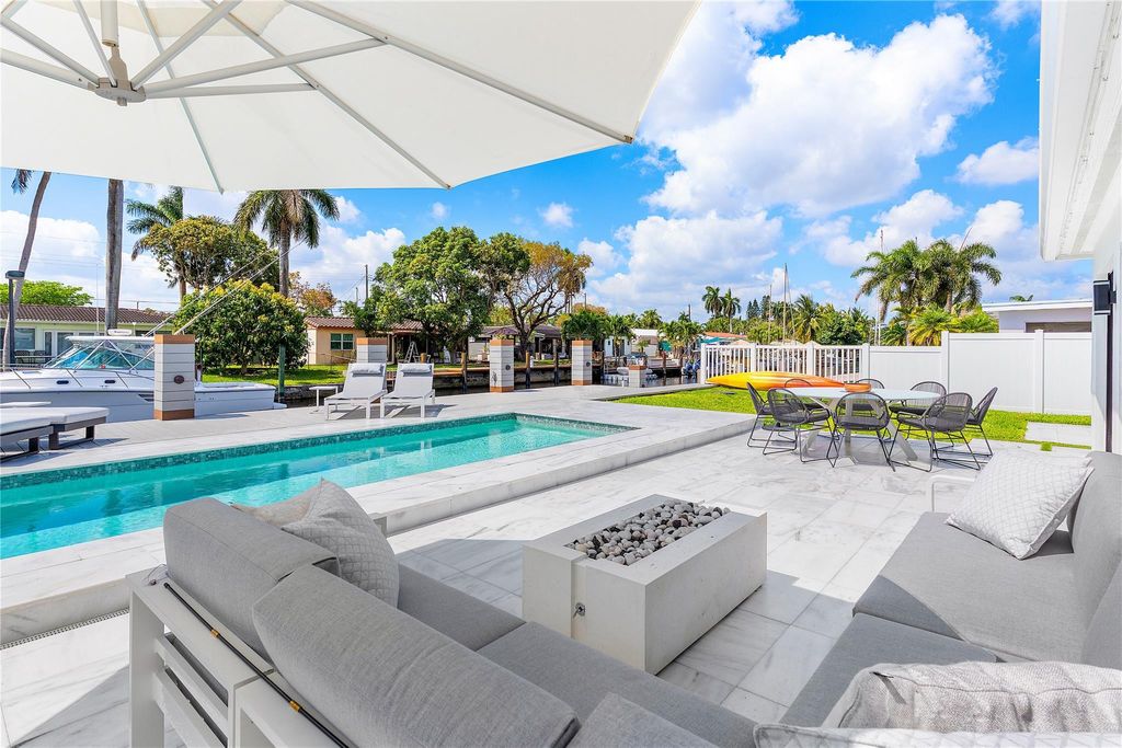 Photo of 1012 Avocado Isle, Fort Lauderdale, FL 33315 (MLS # F10498461)