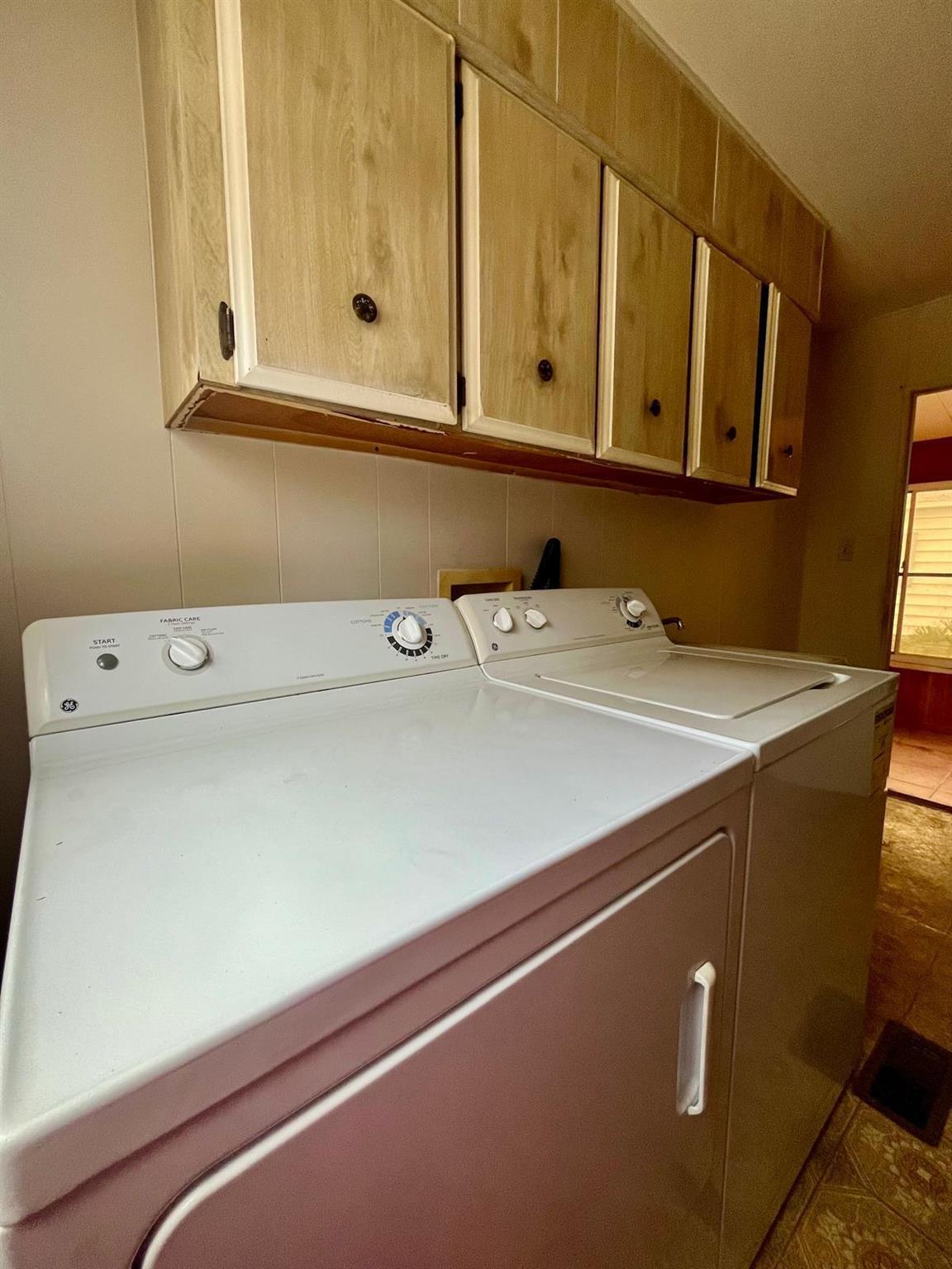 Spanish Lakes Golf Villag - Residential