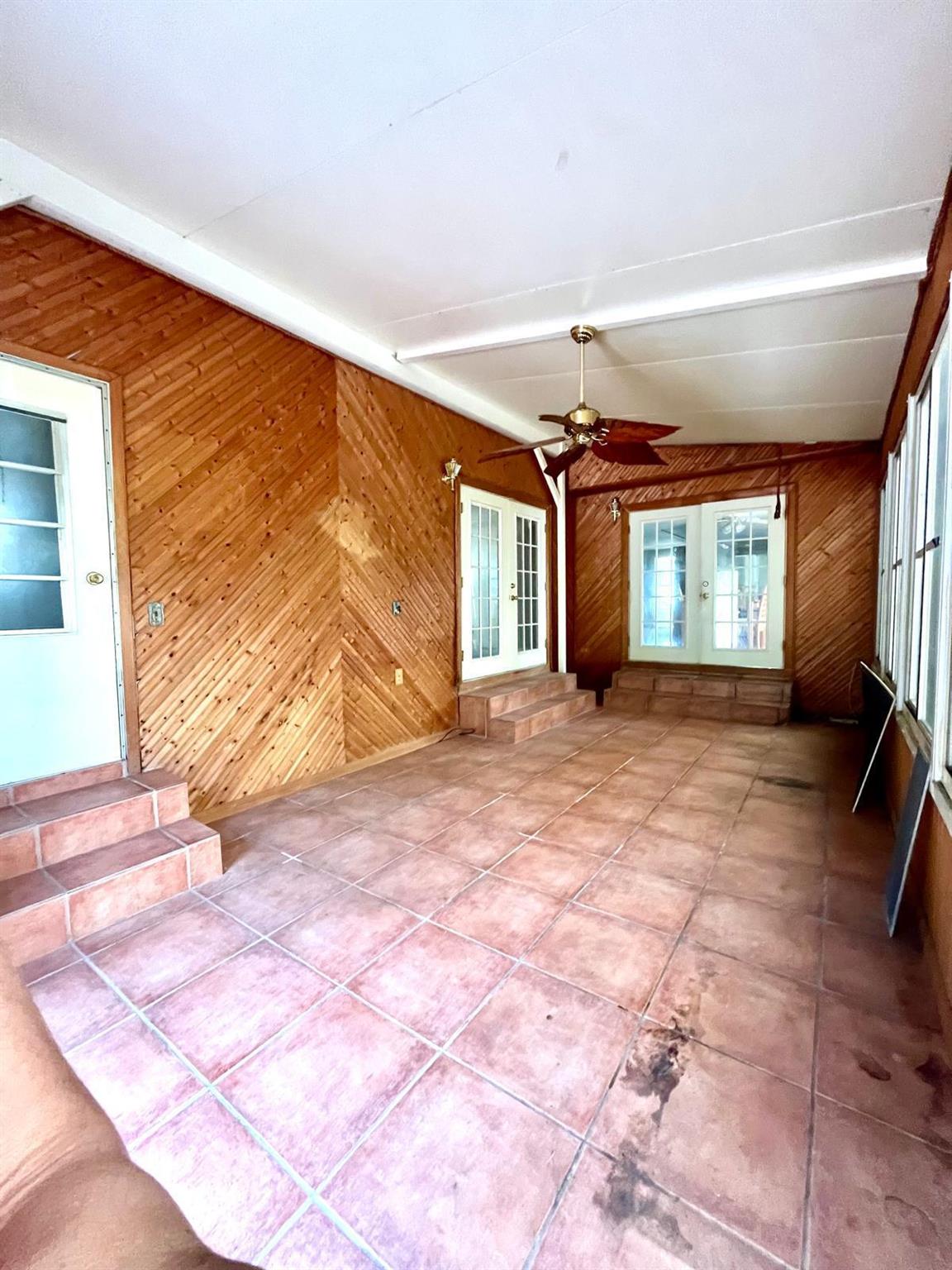 Spanish Lakes Golf Villag - Residential