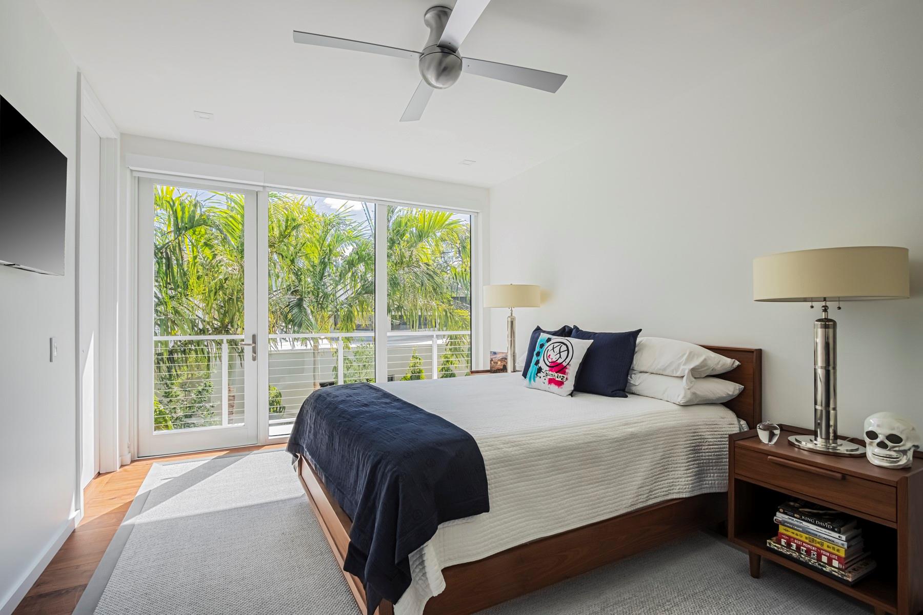 PINES AT WILTON MANORS - Residential