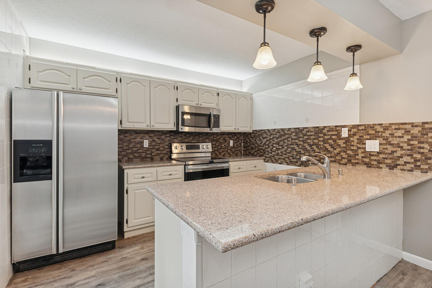 1155 SW 118th Terrace, Davie, FL, 33325/$460,000 1 1155 SW 118th Terrace