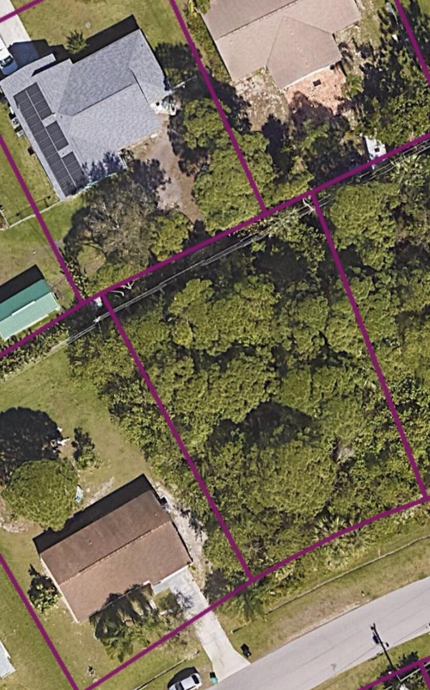 PORT ST LUCIE SECTION 40 - Land