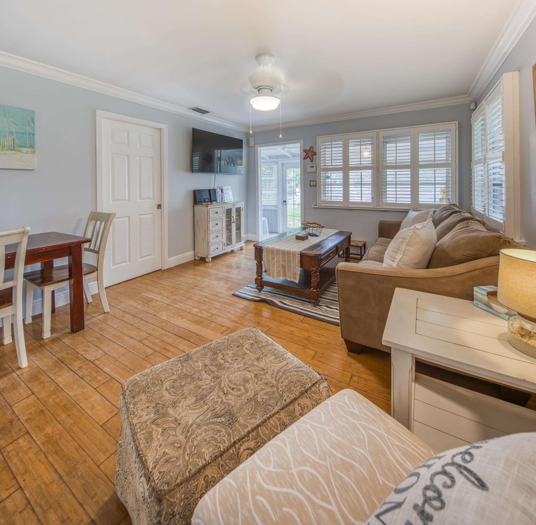 LAKE WORTH TOWN OF - Residential