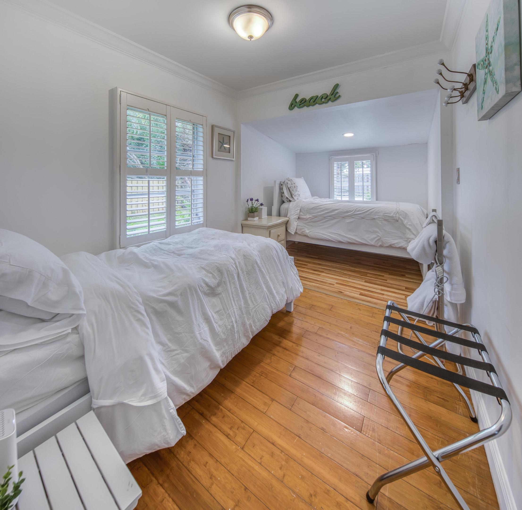 LAKE WORTH TOWN OF - Residential