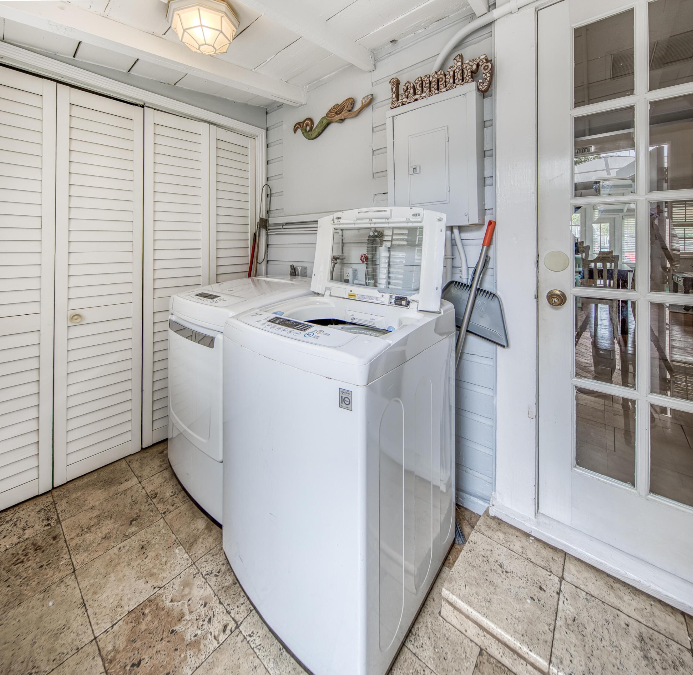 LAKE WORTH TOWN OF - Residential