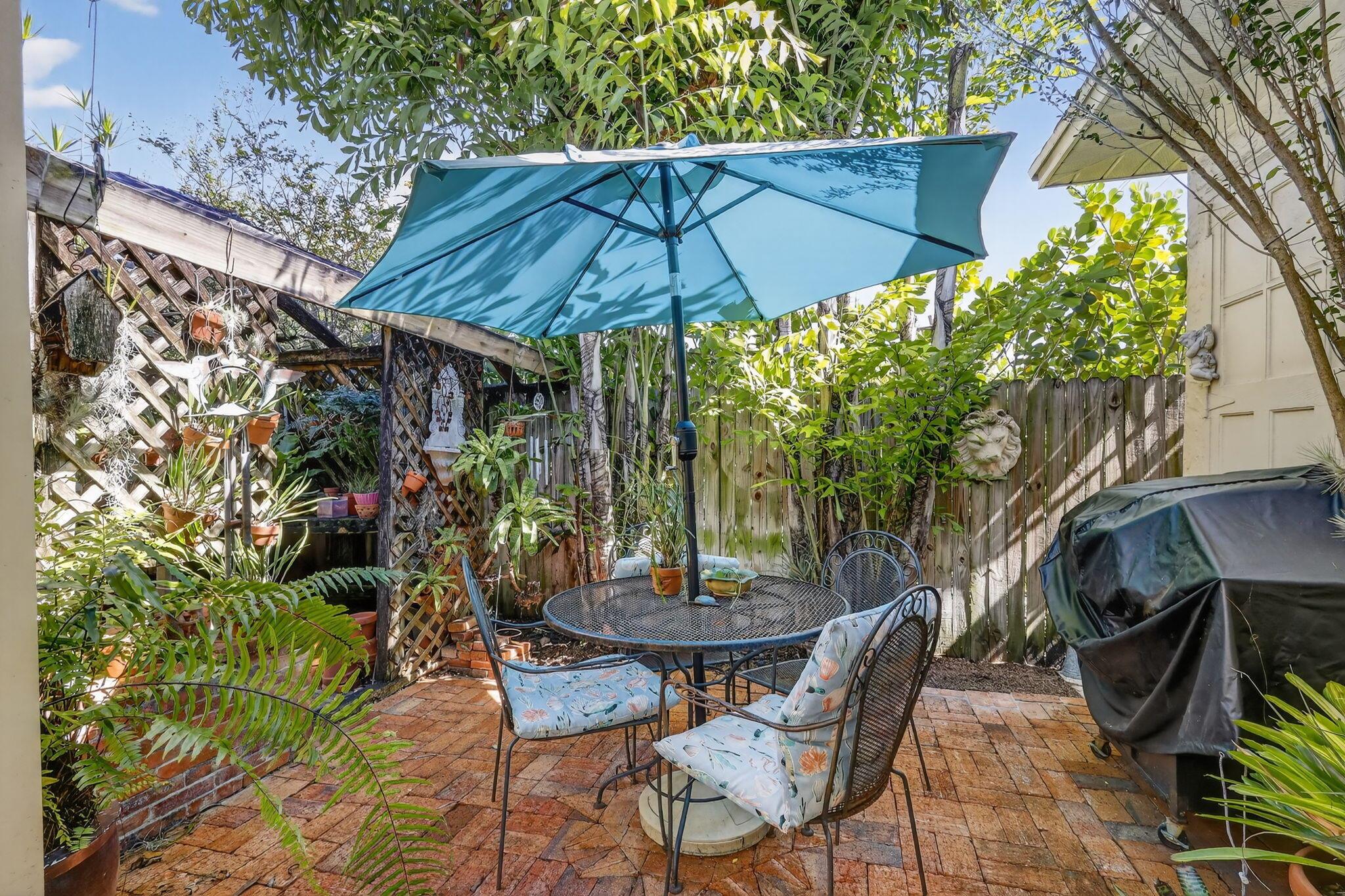 FLAMINGO PARK - Residential