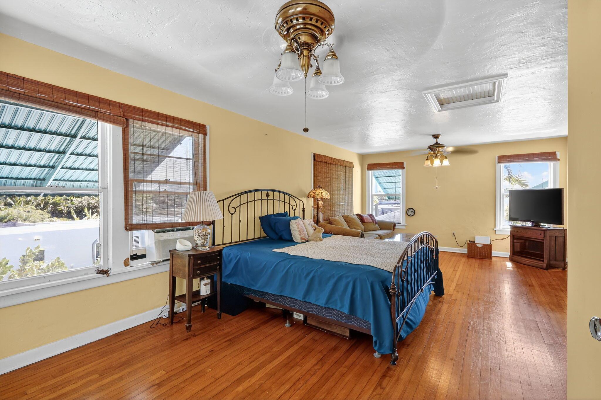 FLAMINGO PARK - Residential