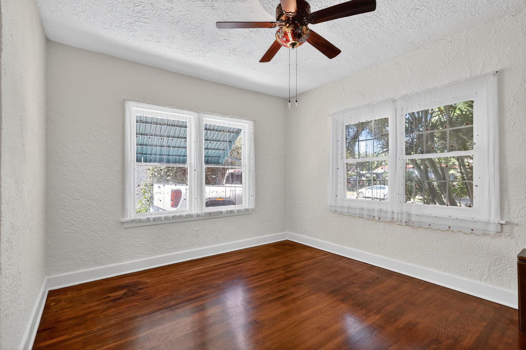 FLAMINGO PARK - Residential