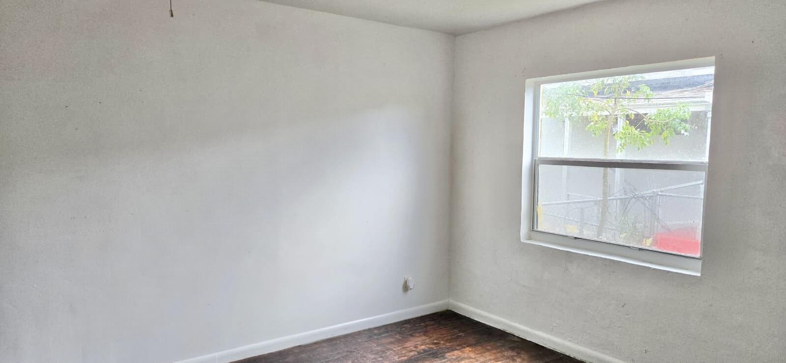 DIXIE GARDENS - Residential Lease