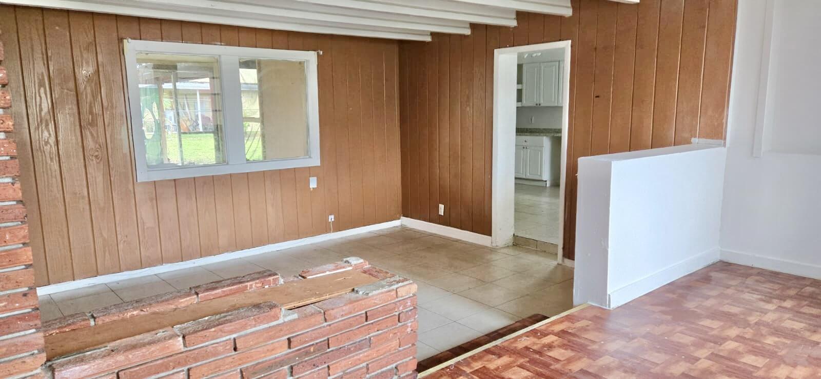 DIXIE GARDENS - Residential Lease