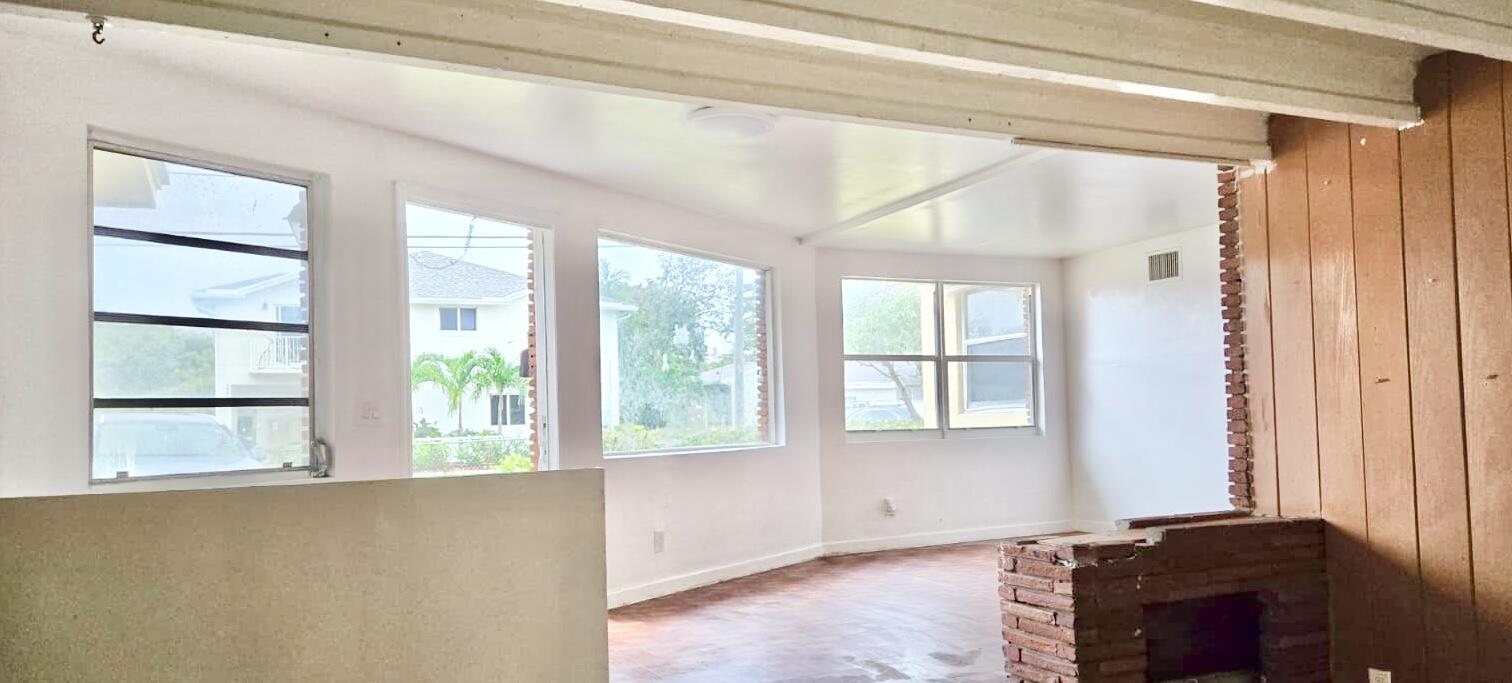 DIXIE GARDENS - Residential Lease