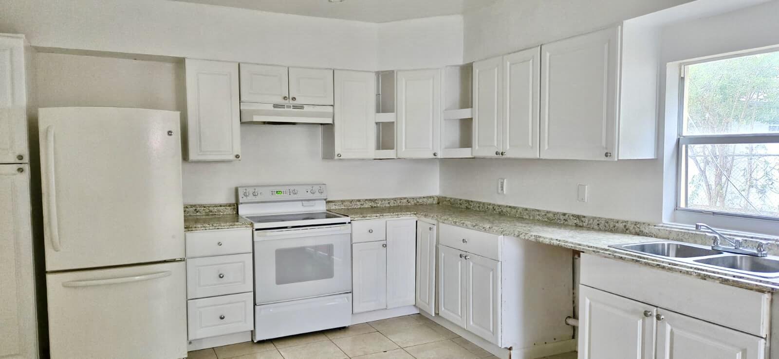 DIXIE GARDENS - Residential Lease