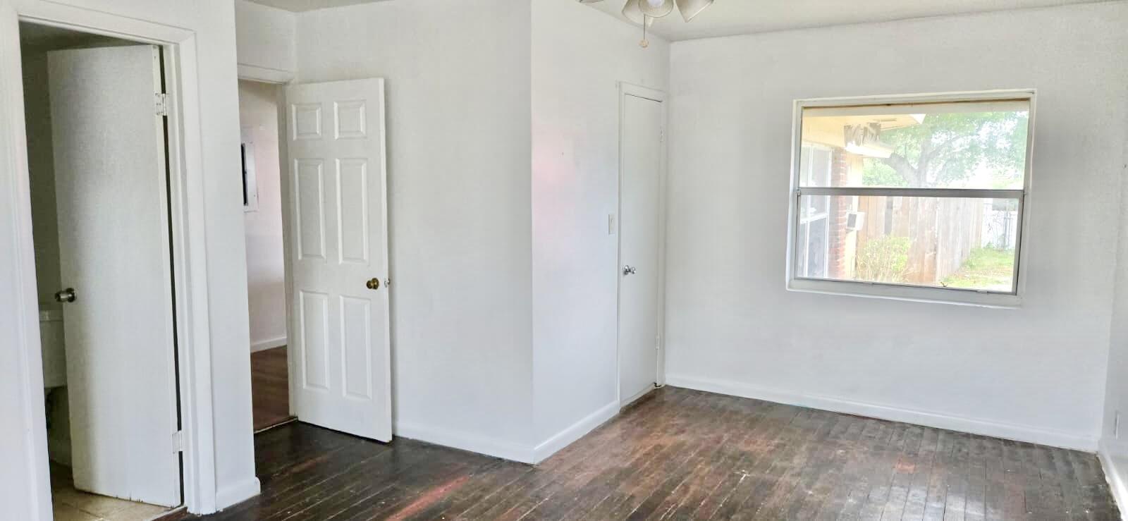 DIXIE GARDENS - Residential Lease