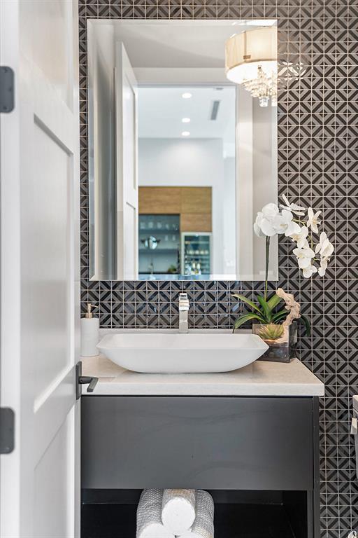 HOFMAN VILLAGE - Residential