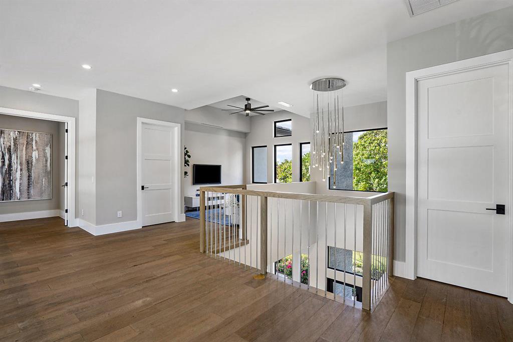 HOFMAN VILLAGE - Residential