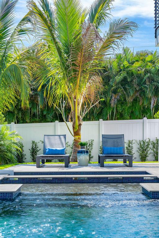 HOFMAN VILLAGE - Residential