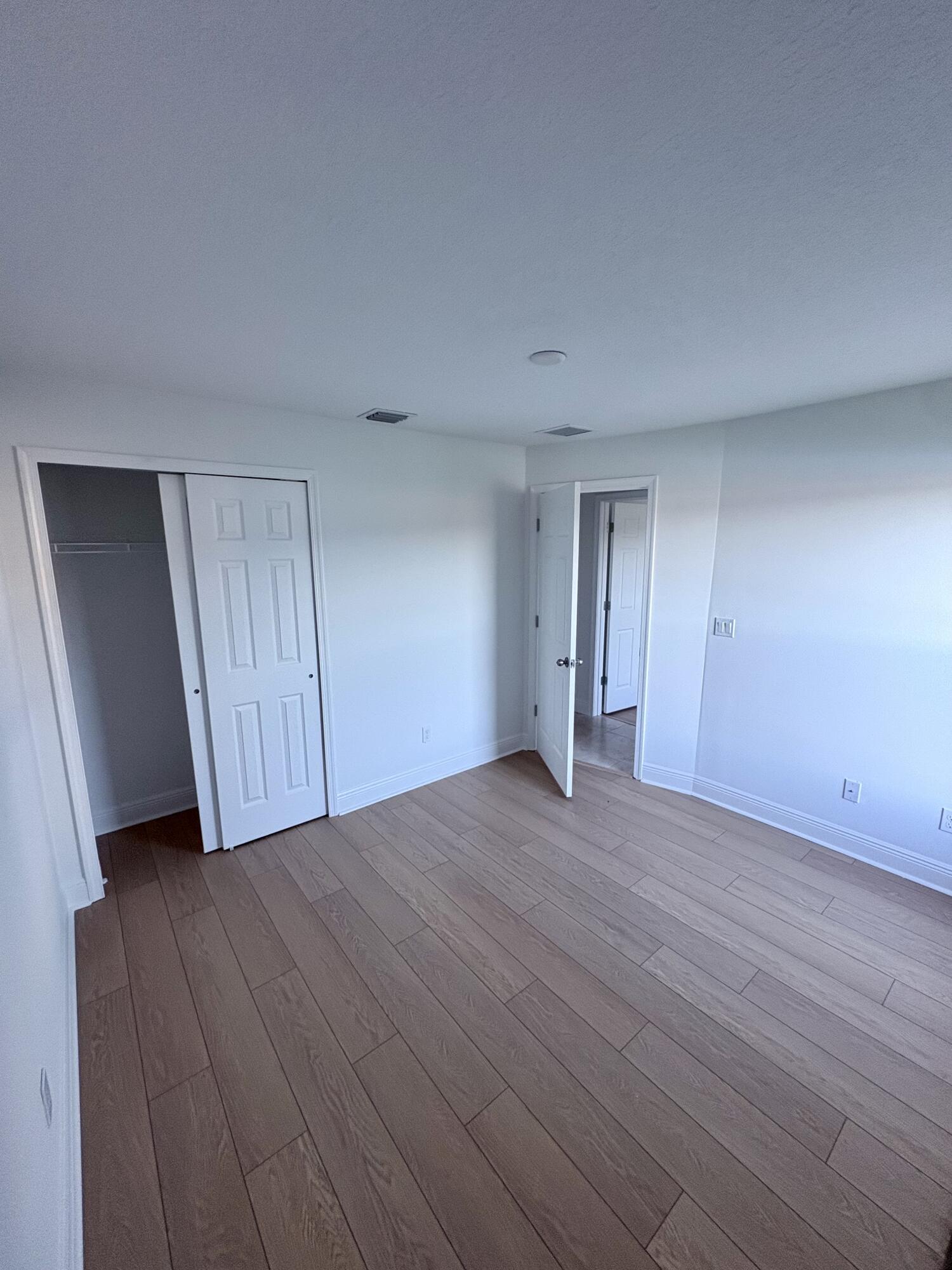 PALM BREEZES PHAE 3A - Residential Lease