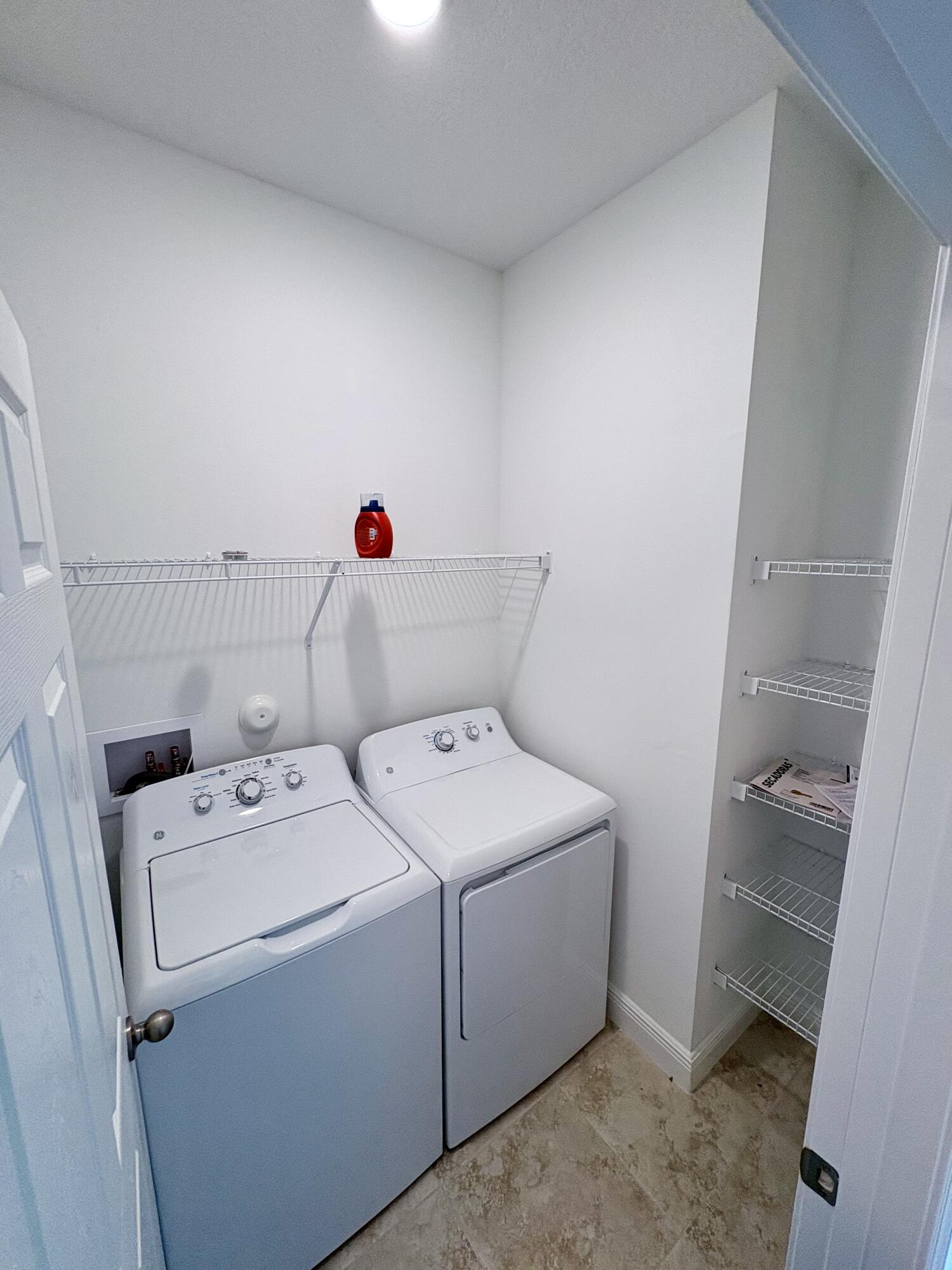 PALM BREEZES PHAE 3A - Residential Lease