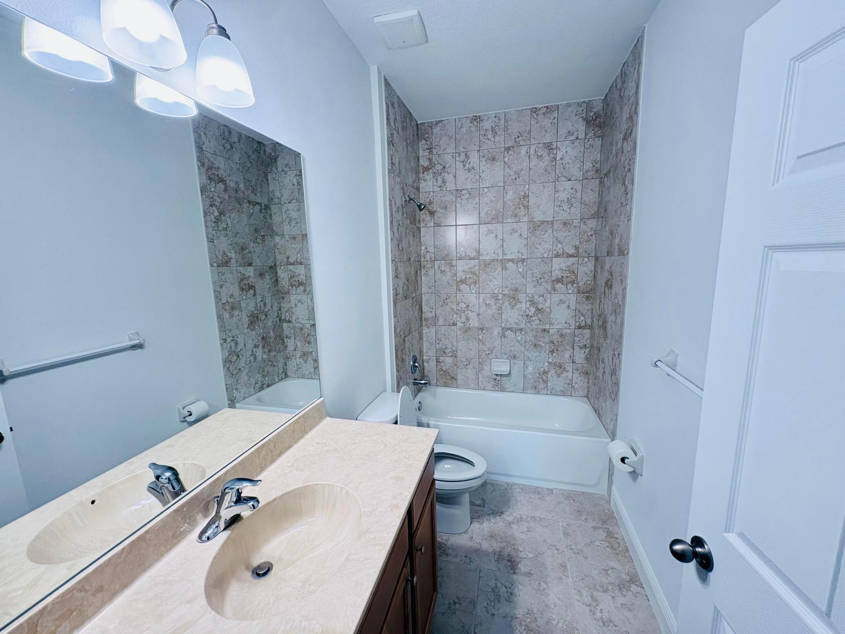 PALM BREEZES PHAE 3A - Residential Lease