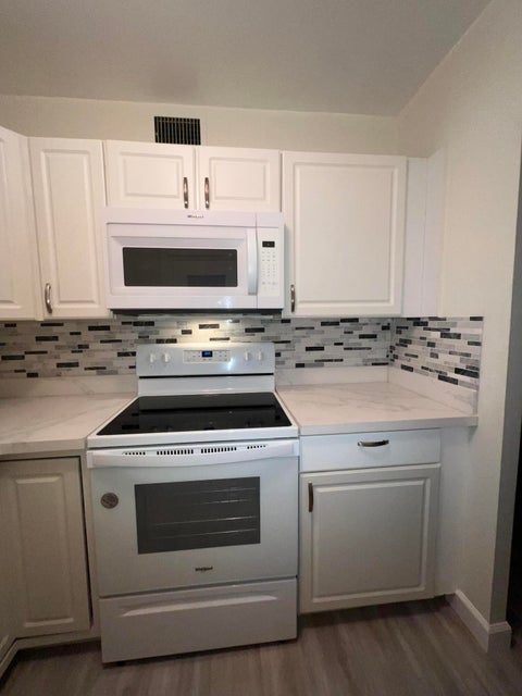Tiny photo for 2555 NE 11th Street #508, Fort Lauderdale, FL 33304 (MLS # B26089432)